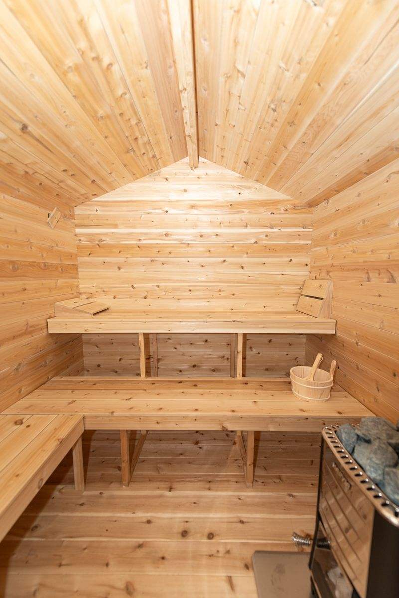 6 Person Cabin Sauna with Changeroom - Georgian
