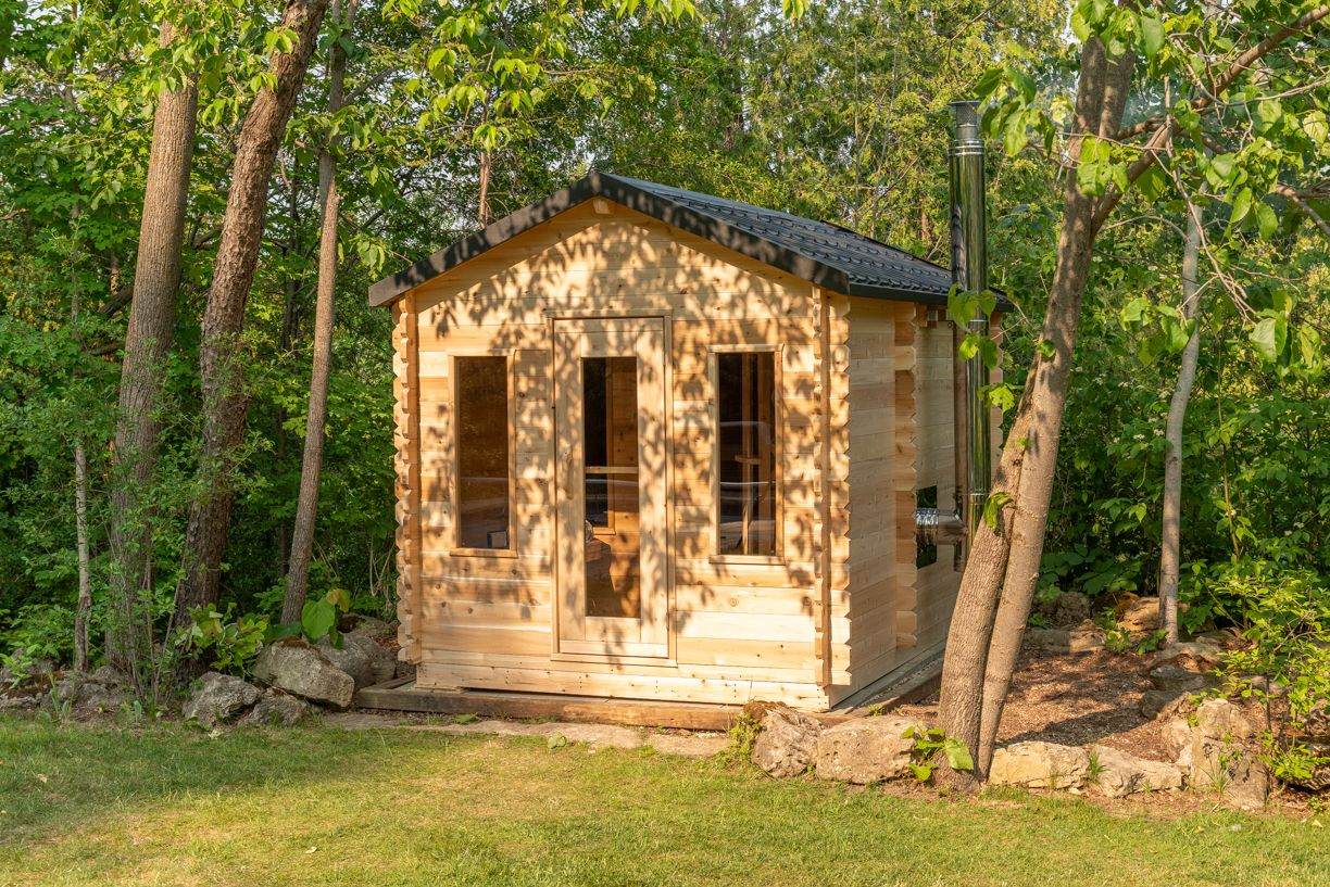 6 Person Cabin Sauna with Changeroom - Georgian