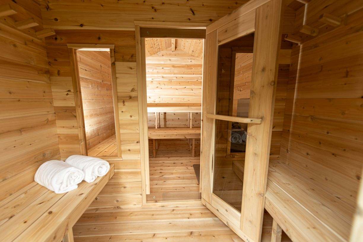 6 Person Cabin Sauna with Changeroom - Georgian