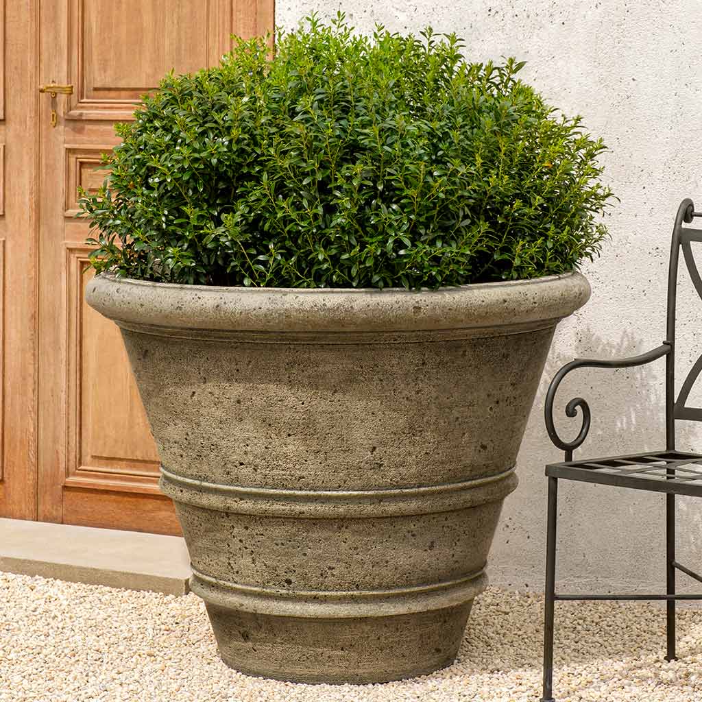Campania International Rustic Rolled Rim 40 inch
