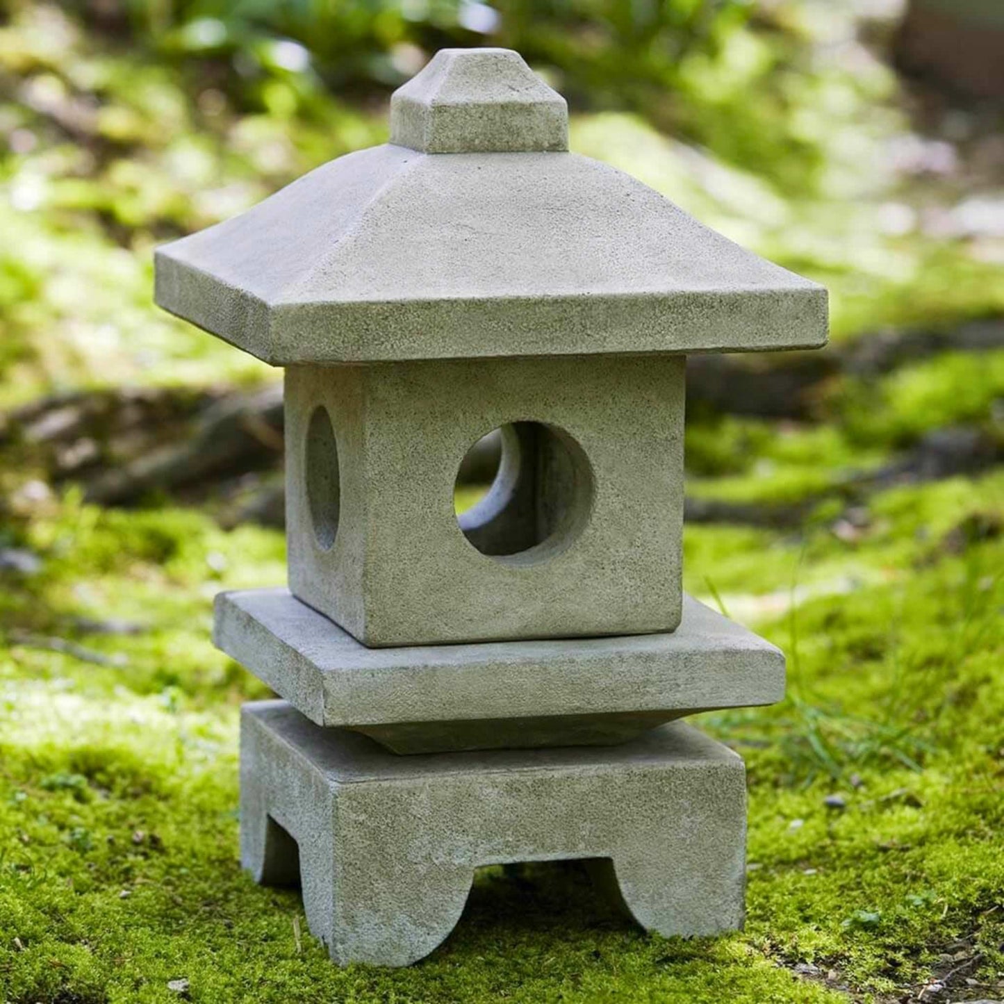 Campania Katsura Lantern Concrete Garden Statue - #OR108