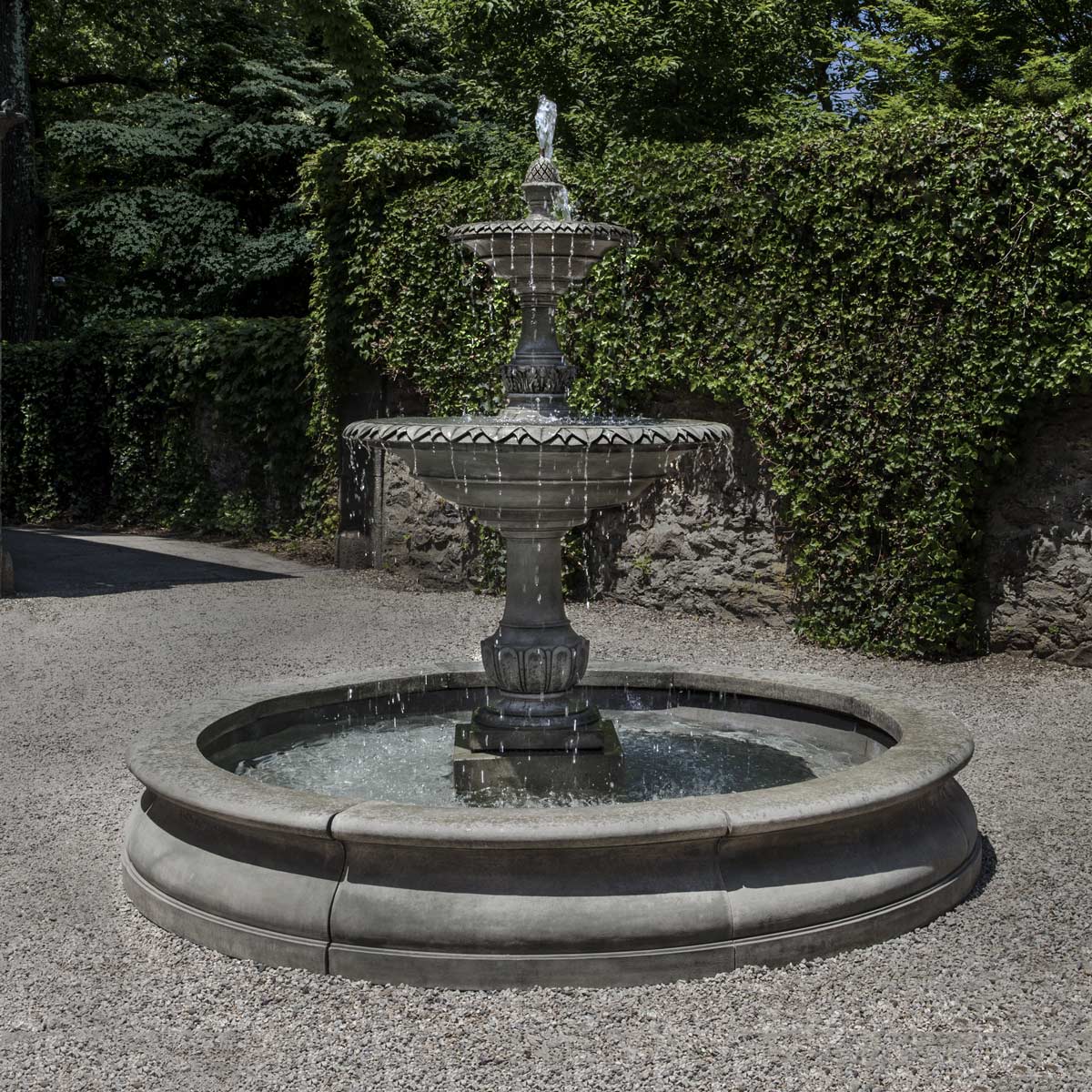 Campania International Charleston Fountain in Basin