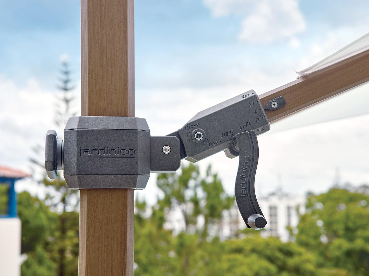 Jardinico JCP-301 Sidepost 11.5' Octagon Umbrella