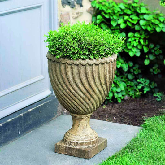 Campania International Ravenna Urn