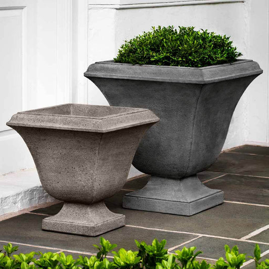 Campania International Trowbridge Large Urn