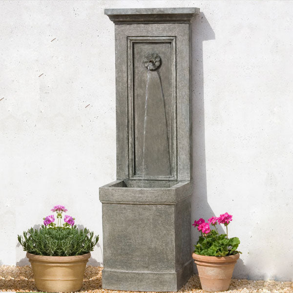Campania International Auberge Fountain