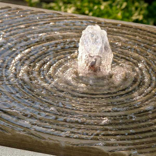 Campania International Onda Fountain, Square