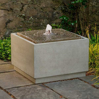 Campania International Onda Fountain, Square